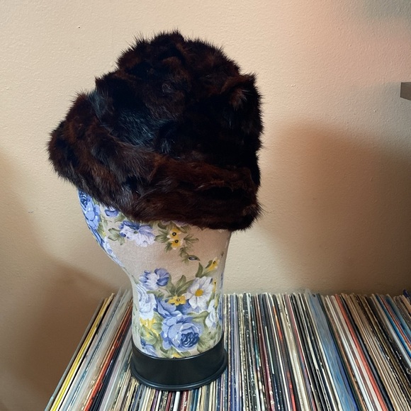 Vintage 50’s 60’s Brown Mink Fur Arctic Hat - Picture 3 of 15